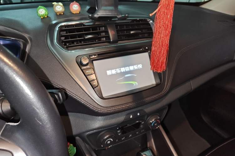 Used Ford Escort 2015 1.5L Automatic Fashion Model
