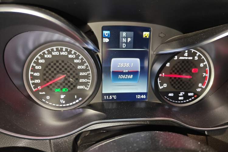 Used Mercedes-Benz GLC AMG 2017 AMG GLC 43 4MATIC Odometer Close Up