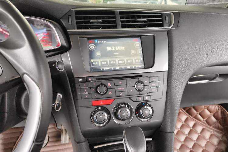 Used DS 5LS 2015 1.6T Style Edition THP160 Audio And AC Panel