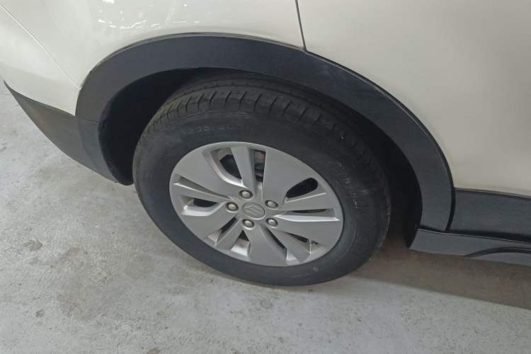 Used Suzuki S-Cross 2014 1.6L CVT Two-Wheel Drive Elite Version
