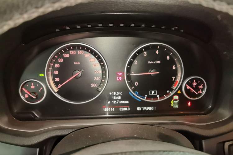 Used BMW X3 2011 xDrive28i Luxury Model