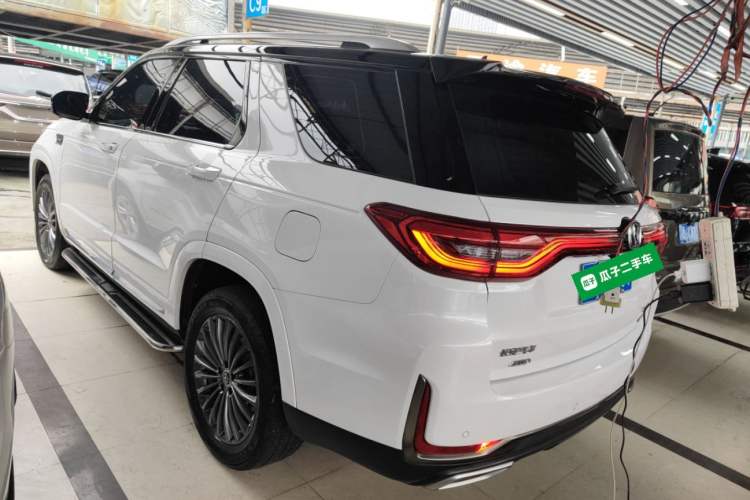 Used CHANGAN CS95 2021 2.0T Four-Wheel Drive Luxury Version
