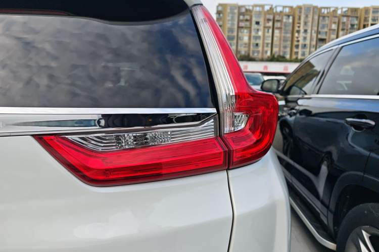 Used Honda CR-V 2019 Brilliant Edition Plus 240TURBO CVT Two-Wheel Drive Fashion Version China VI Emission Standard

