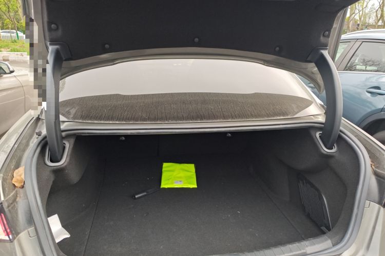 Used Lynk & Co 03 2022 1.5TD DCT JingPro Trunk