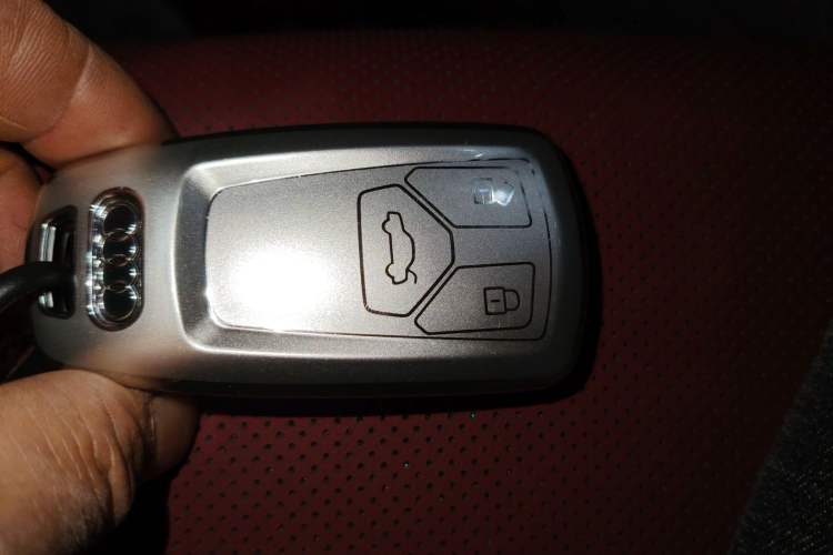 Used Audi A4L 2024 40 TFSI Luxury Dynamic Edition Vehicle Key