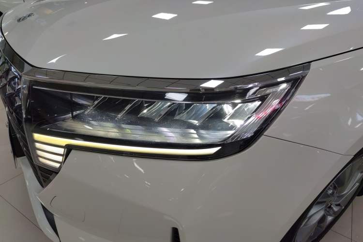 Used Venucia D60 2021 PLUS 1.6L XL CVT Yue Ling Edition Left Front Headlight