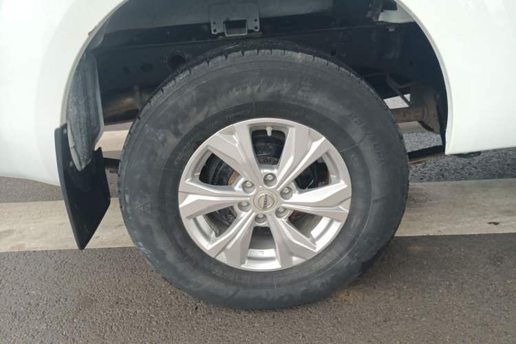 Used Dongfeng Ruichi 6 2021 2.3T Automatic Two-Wheel Drive Diesel Luxury Long-Box M9T