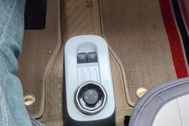Used Geely Galaxy Panda 2024 200km Panda Kart Gear Lever