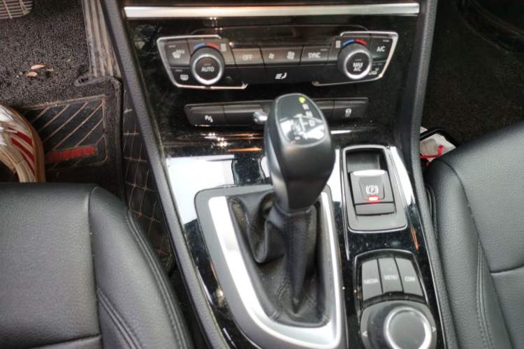 Used BMW 2 Series Active Tourer 2018 218i Leading Model Gear Lever