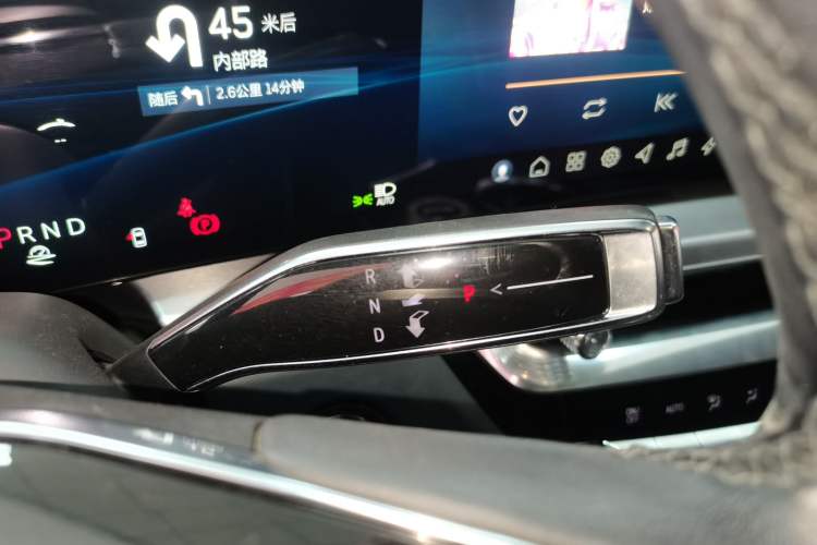 Used Cadillac LYRIQ 2022 Rear-Drive Long-Range Prestige Edition
