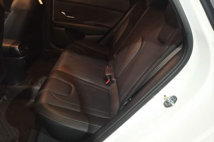 Used Hyundai Elantra 2023 1.5L CVT GLX Elite Edition
