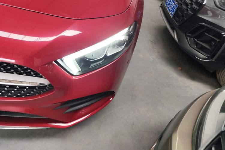 Used Mercedes-Benz A-Class 2022 Revised Version A 200 L Sport Sedan Fashionable Style
