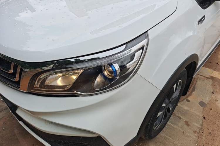 Used Geely Auto Vision X3 2019 Upgraded Model 1.5L CVT Elite Version
