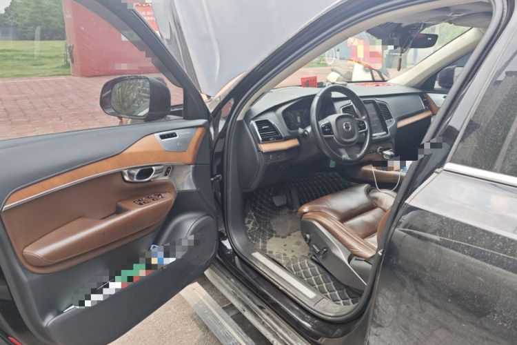 Used Volvo XC90 2019 T6 Prestige 7-Seater China VI Standard Driver Seat