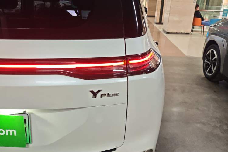 Used AION Y 2022 Plus 70 Smart Edition Right Rear Taillight