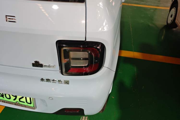 Used Geely Galaxy Panda 2023 Panda Mini 200km Endurance Bear