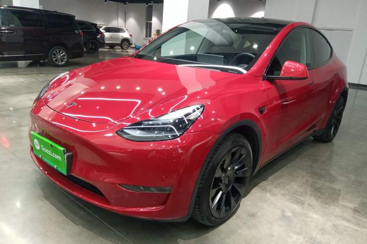 Used Tesla Model Y 2023 Long-Range All-Wheel-Drive Version