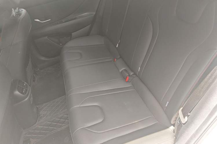 Used Hyundai Elantra 2022 1.5L CVT 20th Anniversary Edition
