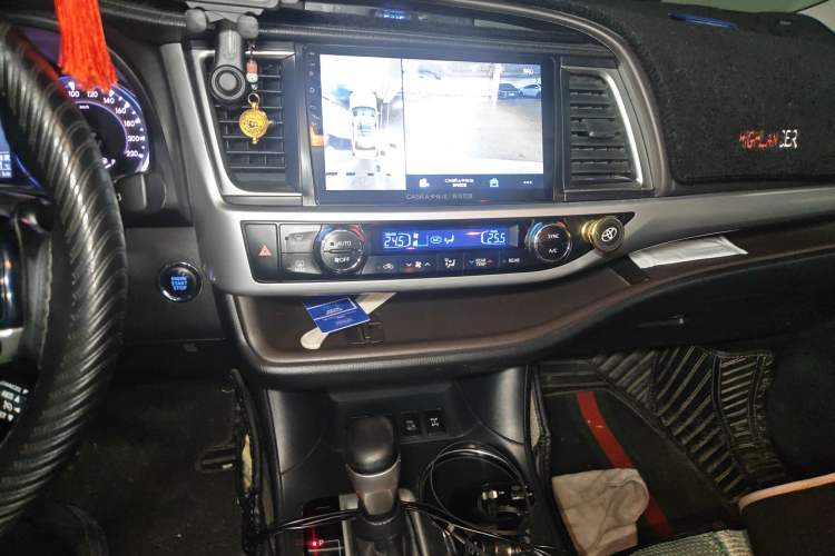 Used Toyota Highlander 2015 2.0T Four-Wheel Drive Luxury Edition 7-Seater