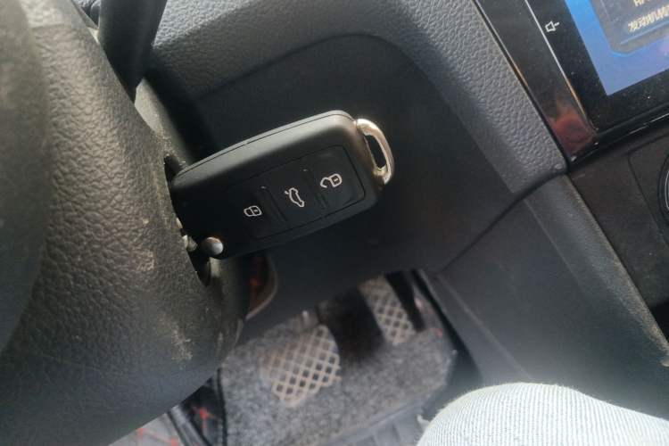 Used Skoda Rapid 2018 1.6L Automatic Comfort Edition Vehicle Key