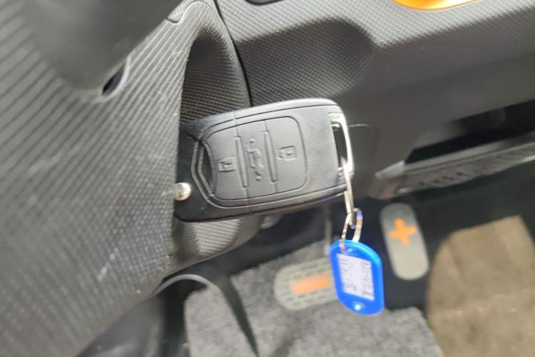 Used Wuling Hongguang MINIEV 2021 Macaron Fashion Model Lithium Iron Phosphate