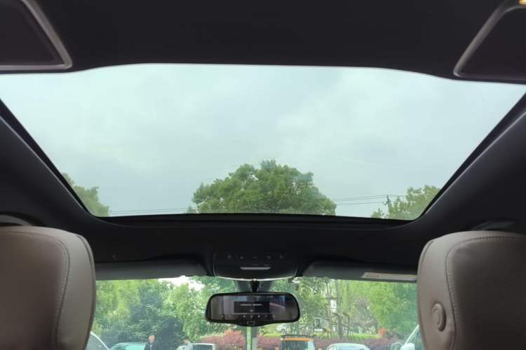 Used Mercedes-Benz E-Class 2021 Facelift E 260 L Sport Edition Headliner