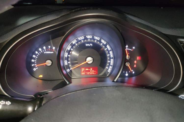 Used Kia Sportage R 2012 2.0L Automatic Two-Wheel Drive GL Trim