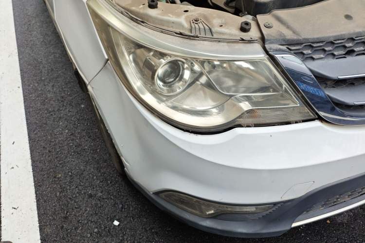 Used Baojun 730 2014 1.5L manual luxury trim 7 seats