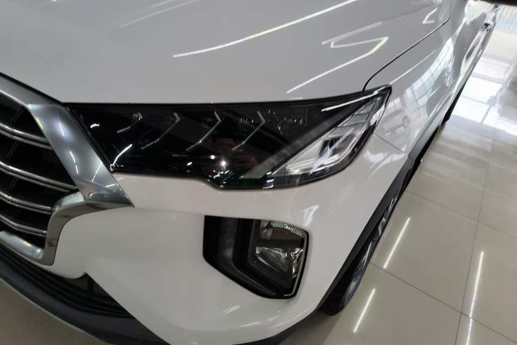 Used Hyundai Tucson 2019 280TGDi Dual-Clutch Two-Wheel Drive Fashion Edition China VI Standard
