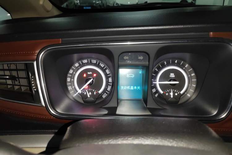 Used Buick GL8 2017 25S Prestige Version China V Standard Instrument Cluster