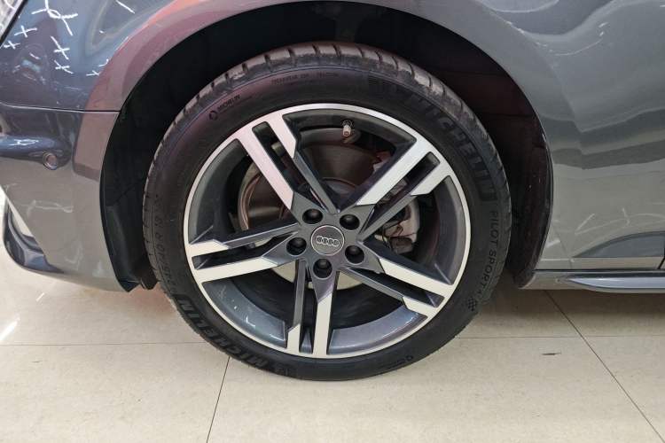 Used Audi A4L 2019 40 TFSI Sporty Version China V
