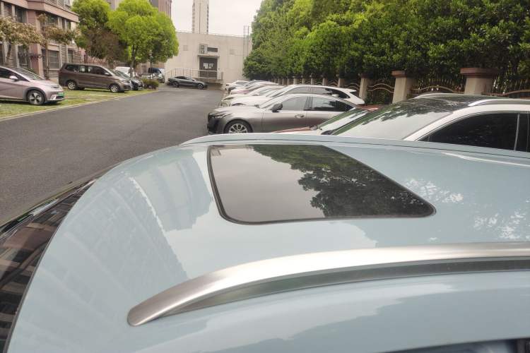 Used Baojun Valli 2021 1.5T Yili Pasture CVT Luxury Model Roof