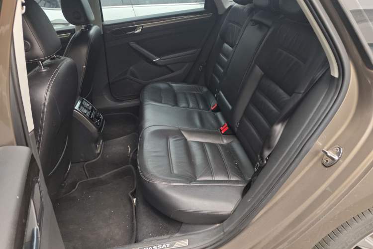 Used Volkswagen Passat 2016 330TSI DSG Prestige Edition Left Rear Seat