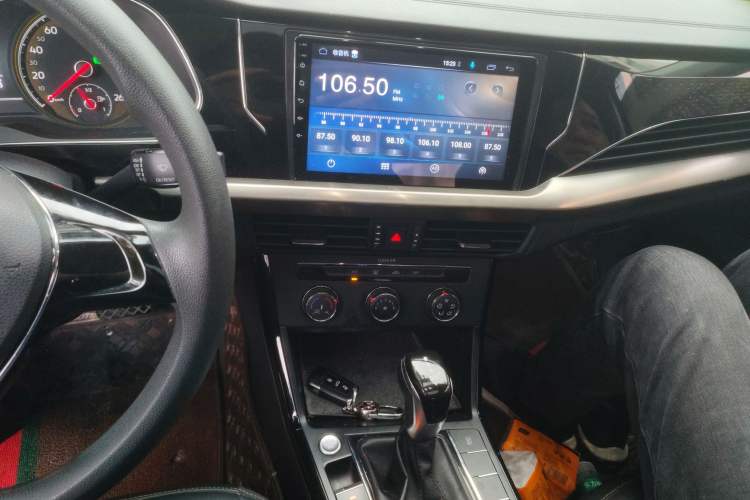 Used Volkswagen Passat 2019 280TSI Business Edition China VI
