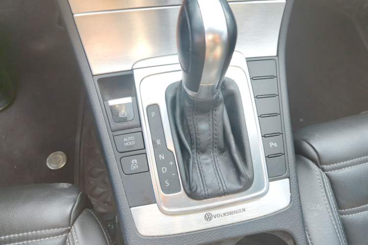 Used Volkswagen FAW-Volkswagen CC 2015 1.8TSI Prestige Model