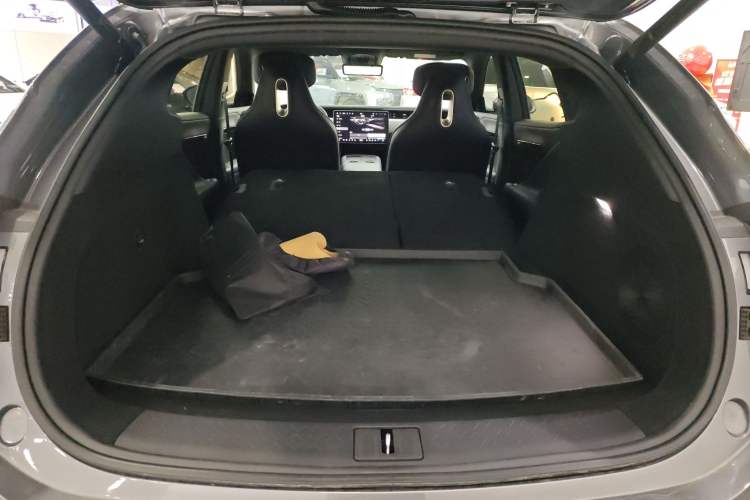Used Avatr 07 2024 Pro+ Range-Extended Edition Trunk