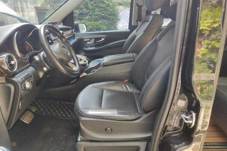 Used Mercedes-Benz V-Class 2018 V 260 Prestige Edition China VI Left Front Seat