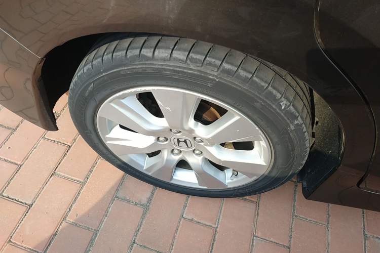 Used Honda Jade 2014 1.8L Automatic Comfort Elite Version 5 Seats