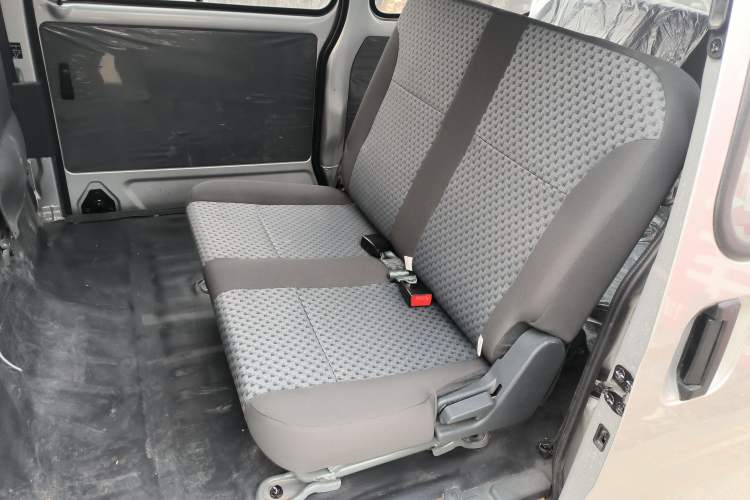 Used Wuling Zhiguang 2023 1.5L Practical Version 5/7 Seats