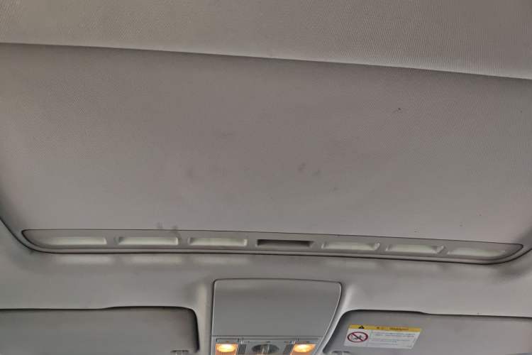 Used Volkswagen Lavida 2015 1.6L Automatic Comfort Edition