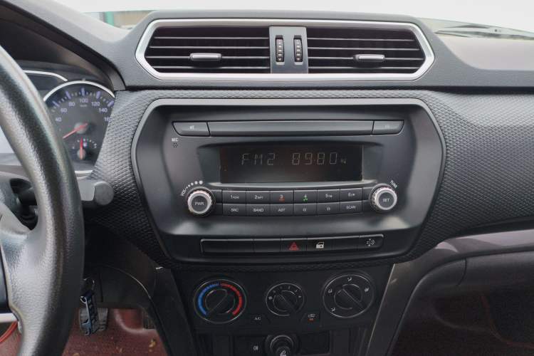 Used Great Wall Wingle 5 2017 2.0T European Version Diesel Two-Wheel Drive Advanced Large Double-Cab GW4D20E