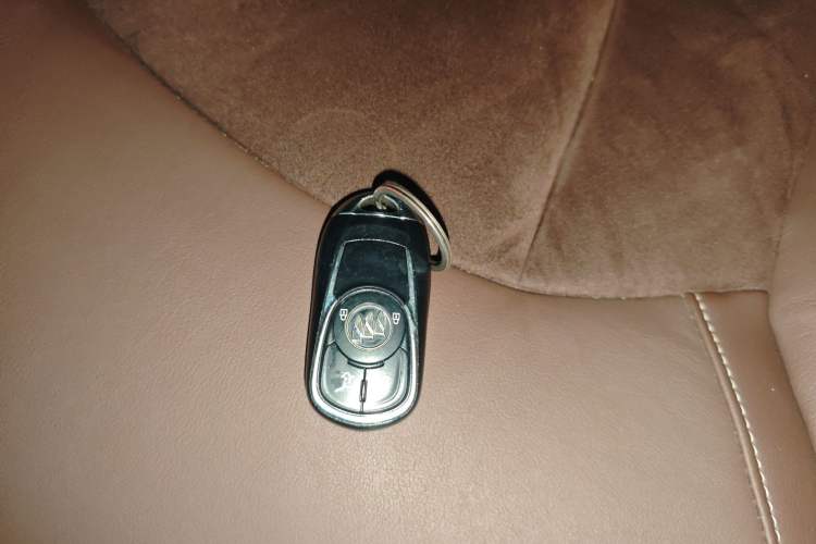 Used Buick Envision 2016 28T Four-Wheel Drive Elite Version