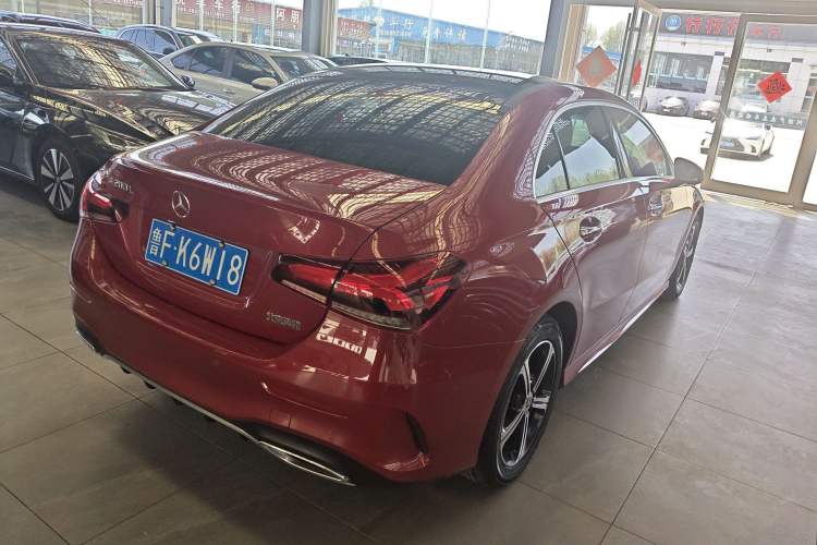 Used Mercedes-Benz A-Class 2022 Second Facelift A 200 L Sport Sedan Fashion Version
