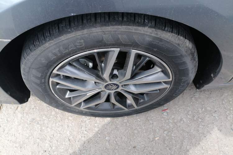 Used BYD Qin PLUS 2021 DM-i 55KM Flagship Model Left Front Wheel Hub