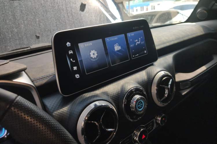 Used BAIC Off-Road BJ40 2023 2.0T Automatic Four-Wheel Drive Urban Hunter Edition Prestige Version
