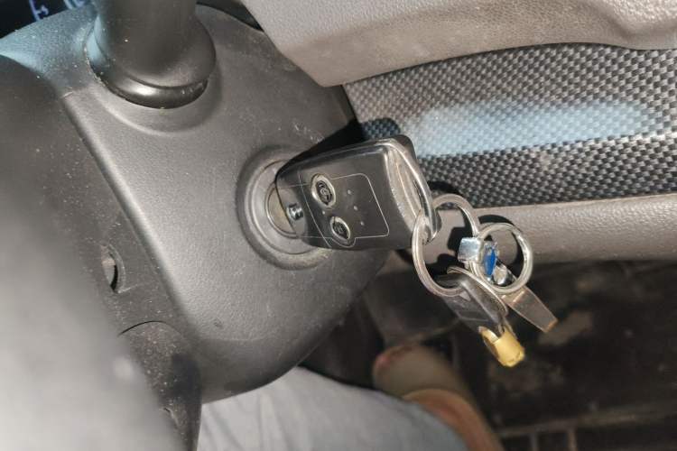 Used Honda CR-V 2012 2.0L two-wheel drive urban version