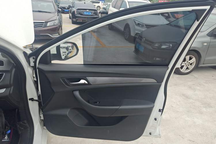 Used Roewe 360 2018 PLUS 1.5L Automatic Luxury Edition
