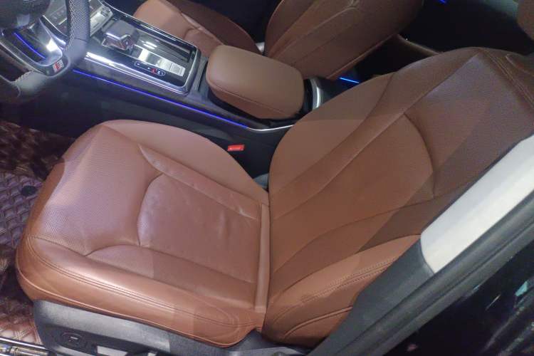 Used Audi Q7 2021 55 TFSI quattro S line Sport model