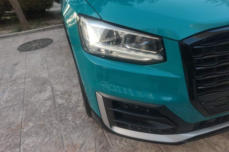 Used Audi Q2L 2021 35 TFSI Fashion Dynamic Model Right Front Headlight