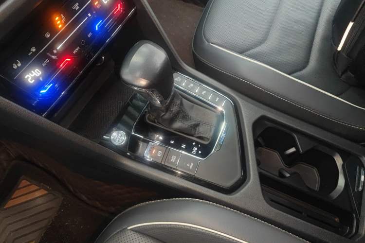 Used Volkswagen Tiguan L New Energy 2020 430 PHEV Plug-in Hybrid Flagship Edition Gear Lever